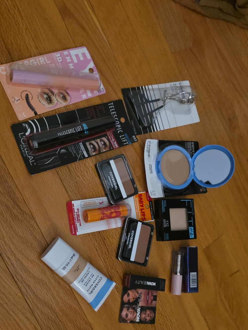 L'Oreal Paris Telesopic Lift Mascara and Makeup Set with Neutral Nude Tones